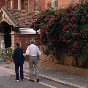 富婆内裤在线视频
